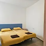 3 Bedroom Central Apartment St Pauls Bay