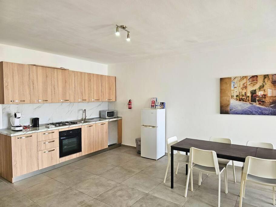 3 Bedroom St Pauls Bay Apartment *
